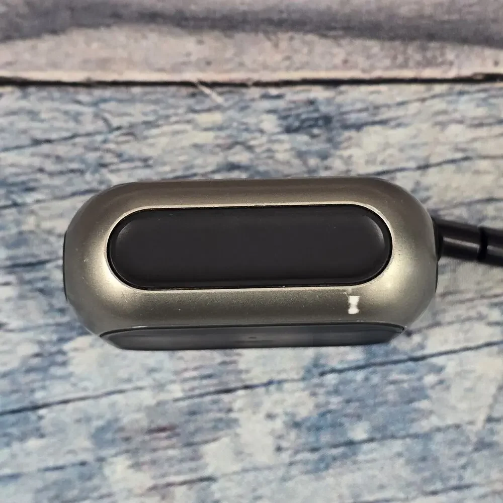Apple AirPods Pro Charging CASE 2nd Gen USB‑C Black Removable Rubber Outer Shell